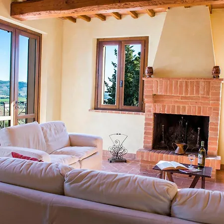 La Torre Dei Fagiani 8&2 Emma